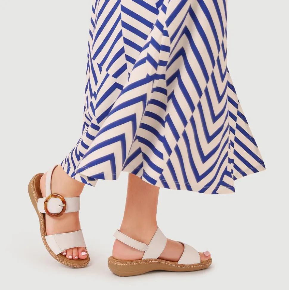 Adjustable Buckle Detail Comfort Sandals - White
