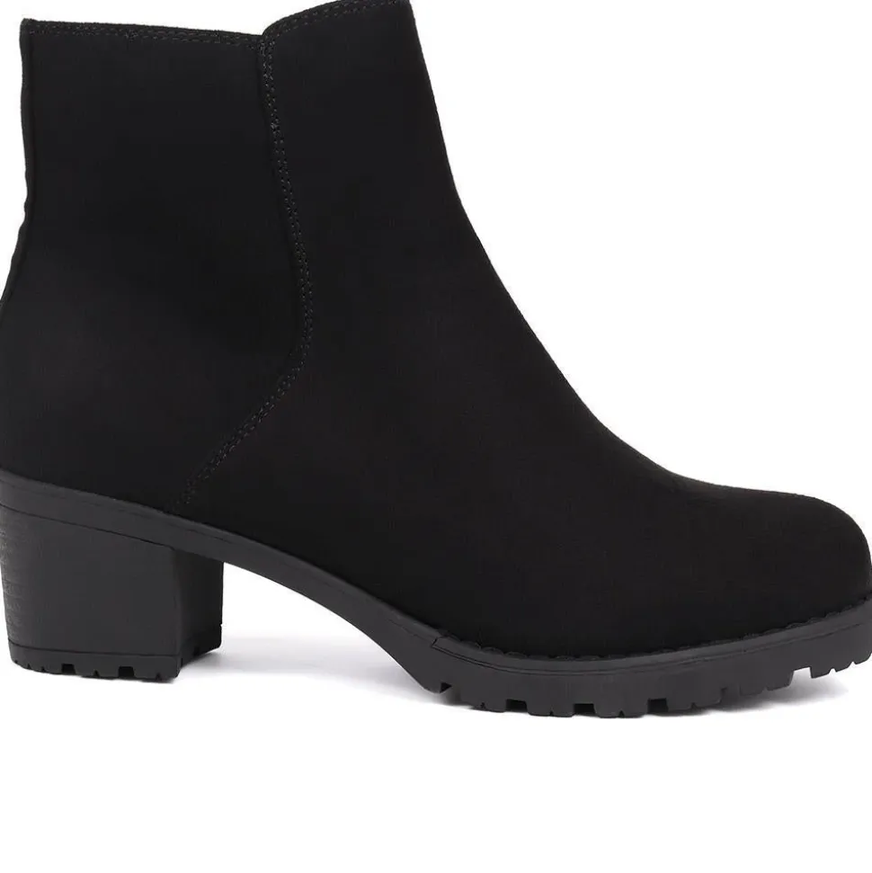 Block-Heeled Ankle Boots - Black