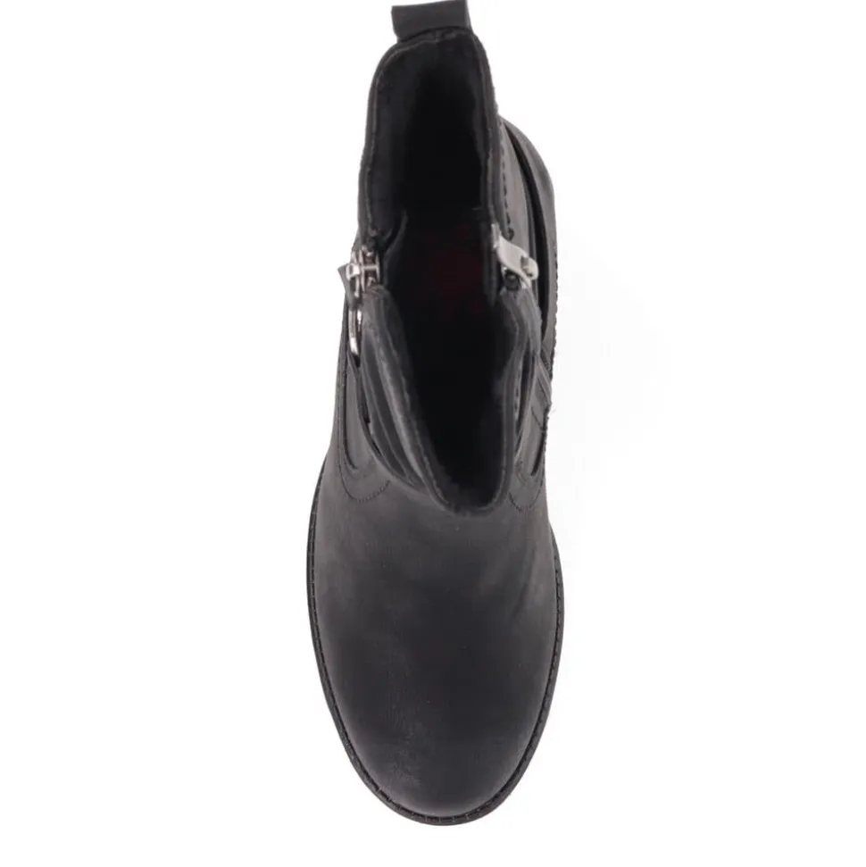 Block-Heeled Ankle Boots - Black