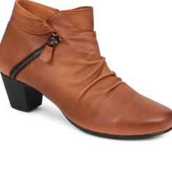 Block-Heeled Ankle Boots - Tan