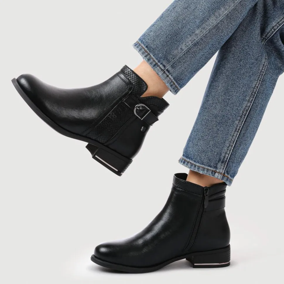 Block Heeled Ankle Boots With Inside Zip - Black