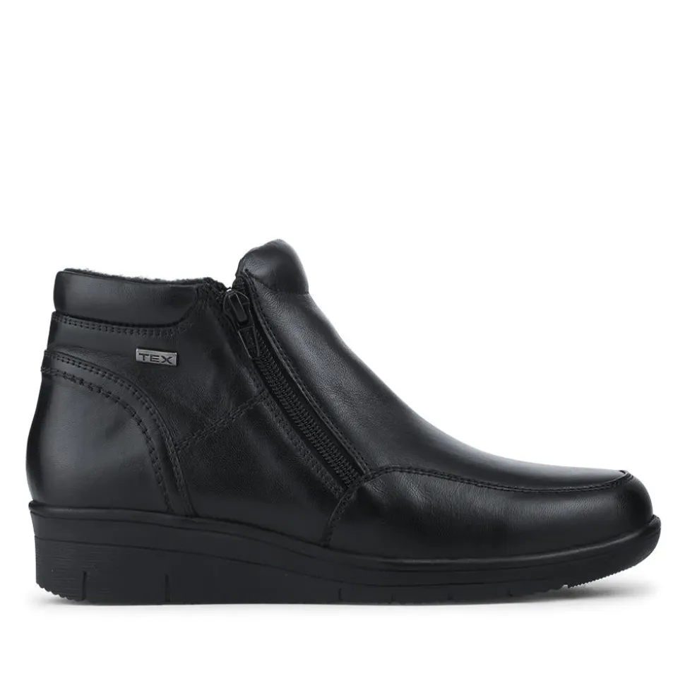 Breathable Leather Water Resistant Boots - Black