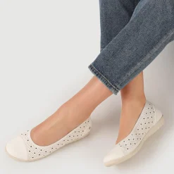 Breathable Lightweight Pumps - White