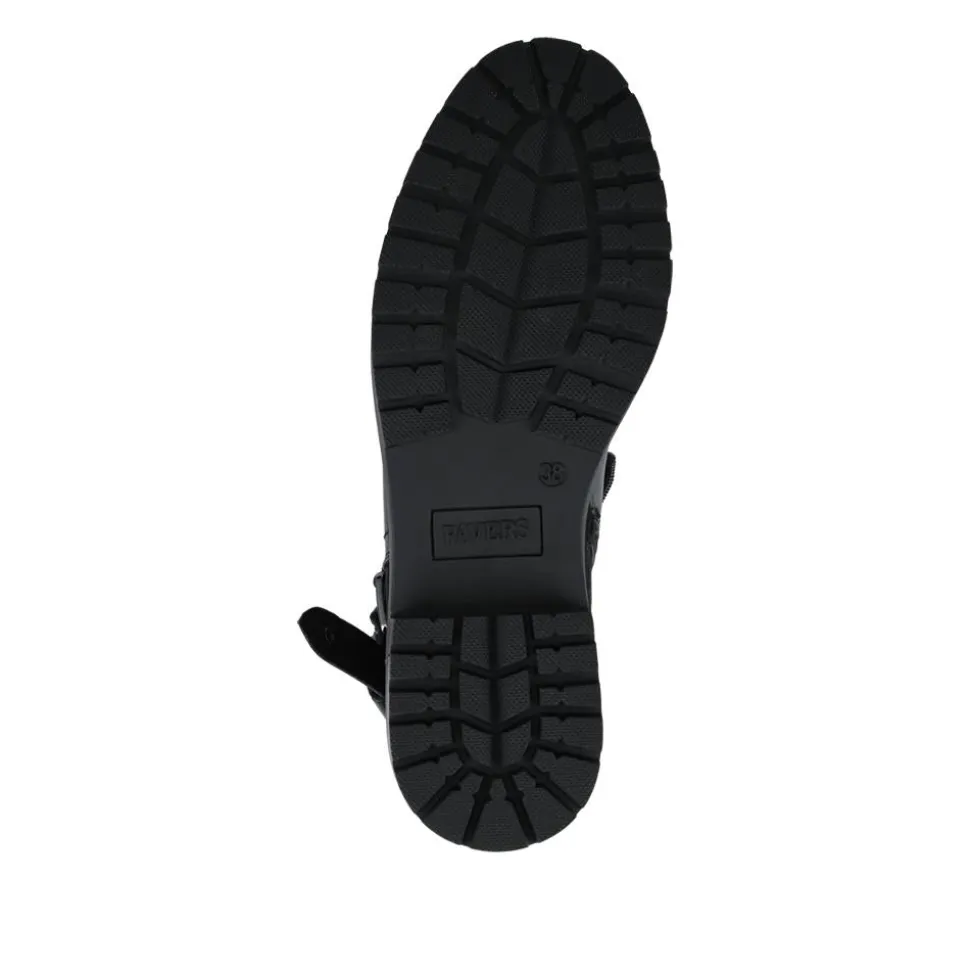 Buckle-Detail Ankle Boots - Black