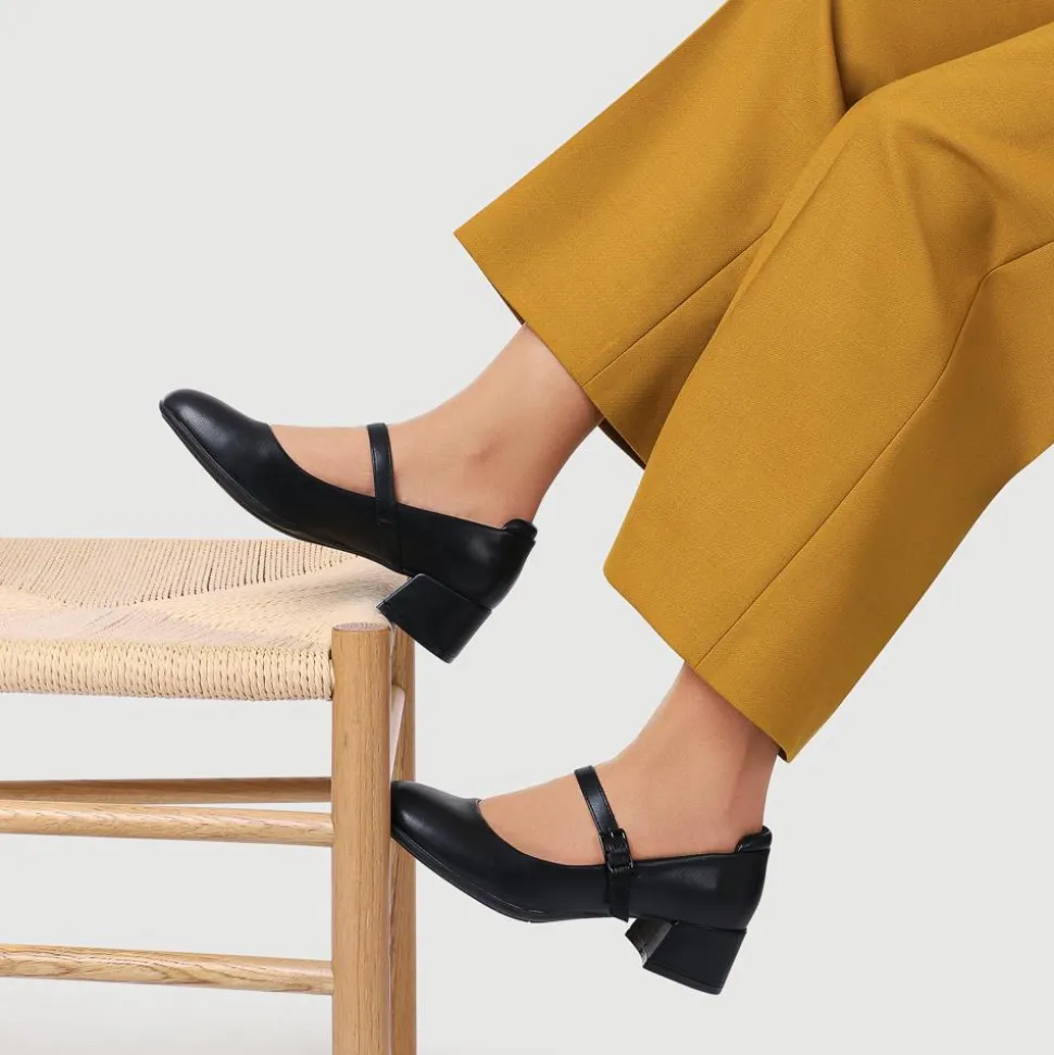 Buckle-Fasten Smart Mary Janes - Black