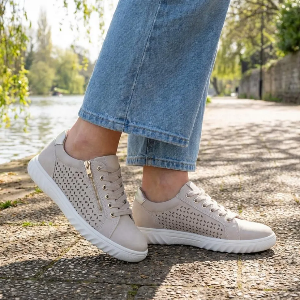 Casual Breathable Zip Trainers - Beige