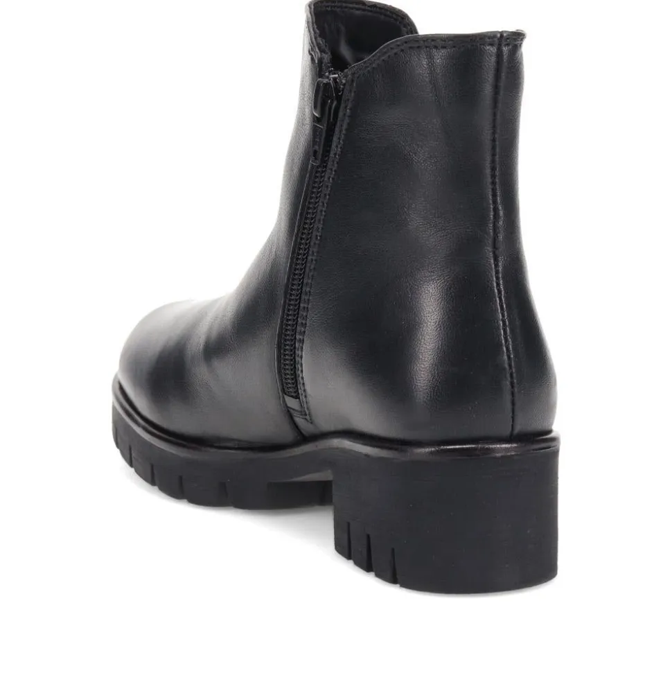 Chunky Leather Chelsea Boots - Black
