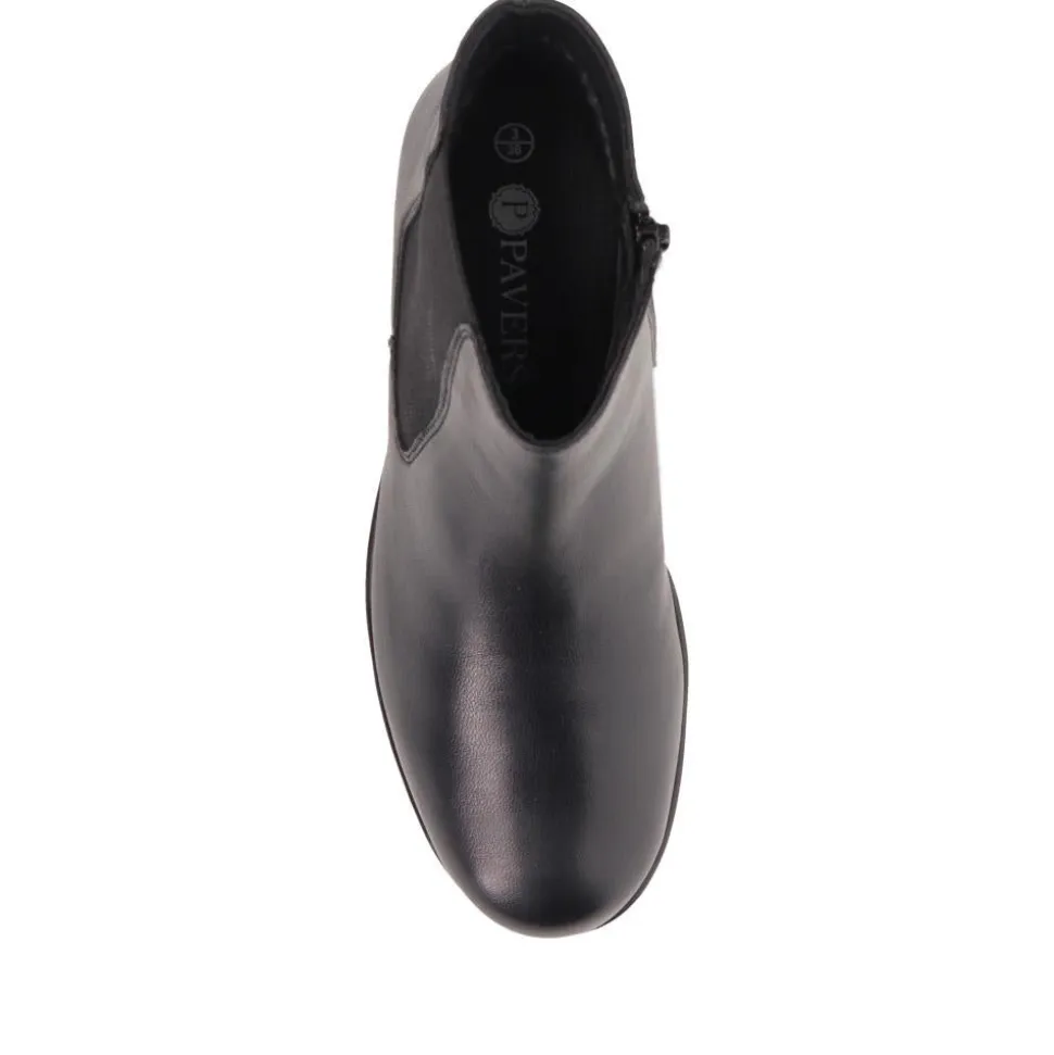 Chunky Leather Chelsea Boots - Black