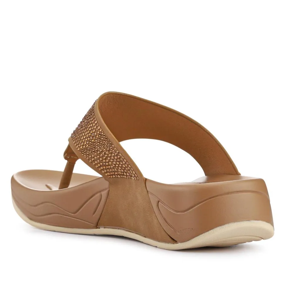 Chunky Toe Post Sandals - Camel