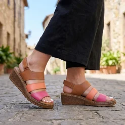 Cushioned Leather Wedge Heel Sandals - Tan Multi