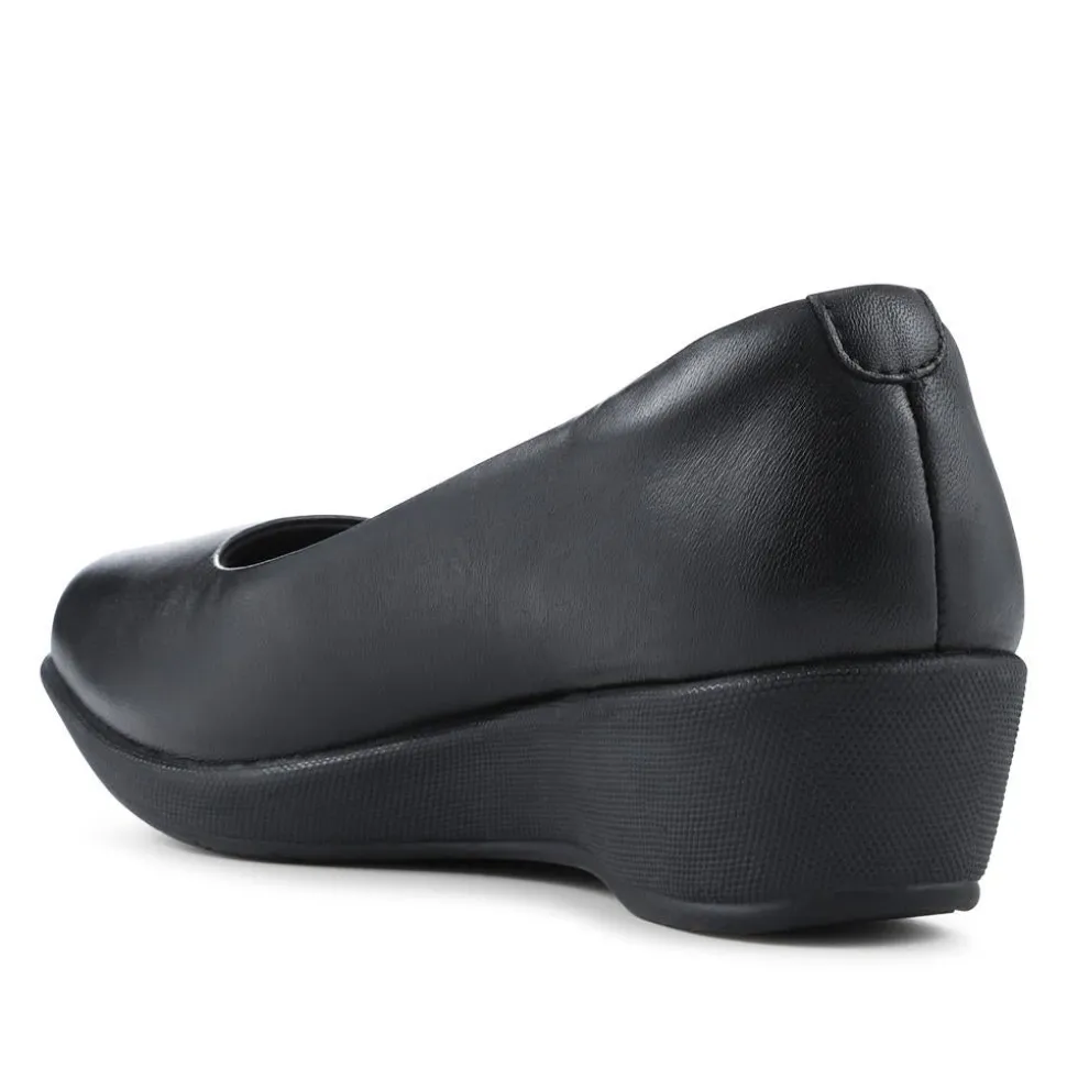 Cushioned Lightweight Leather Slip On Shoes - Black