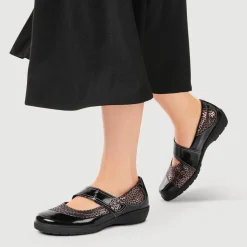 Cushioned Touch-Fastening Mary Janes - Black Multi
