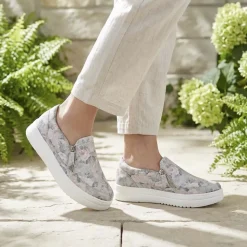 EasyFit Extra Wide Zip Detail Slip On Shoes - Floral