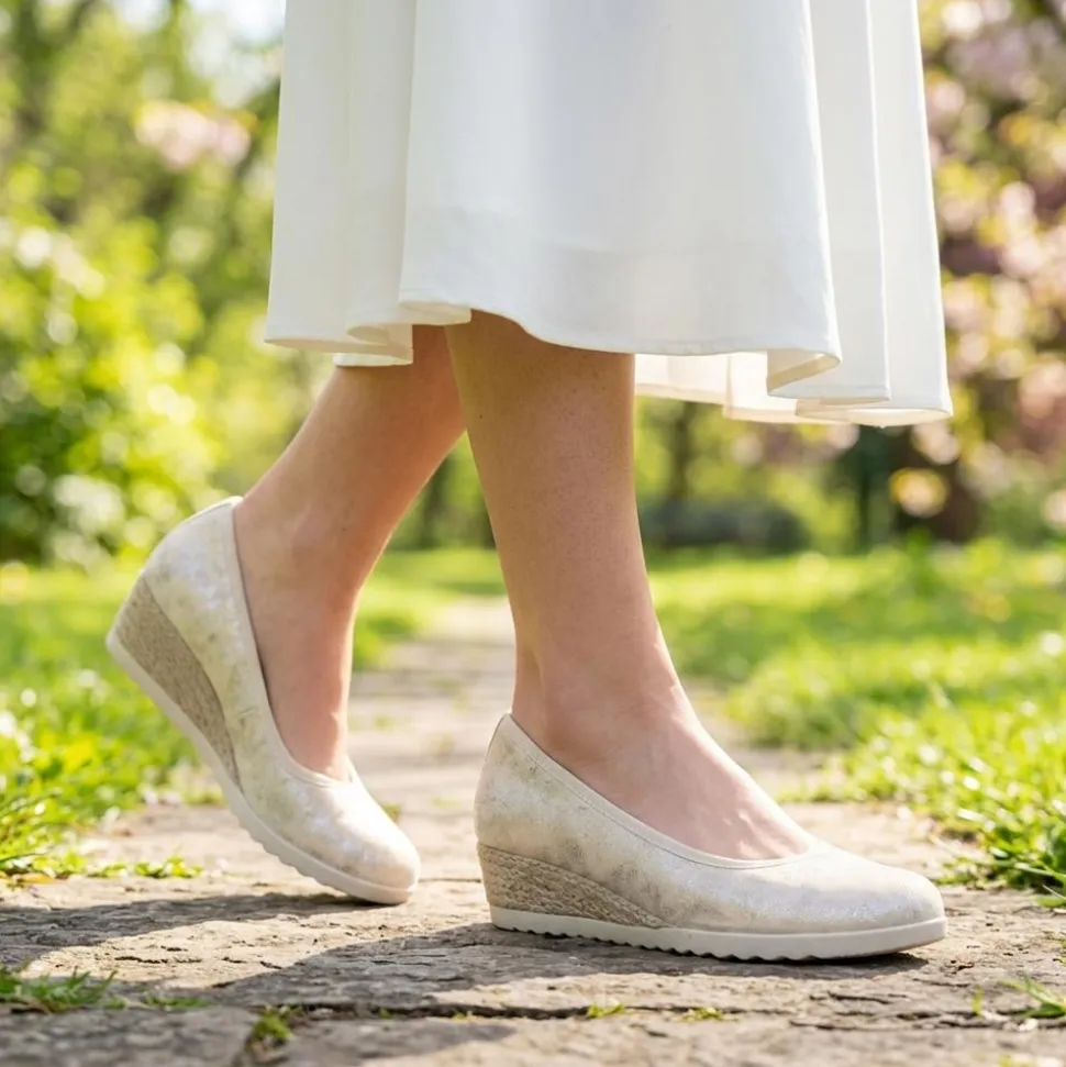 Espadrille Trim Wedge Pumps - Soft Gold