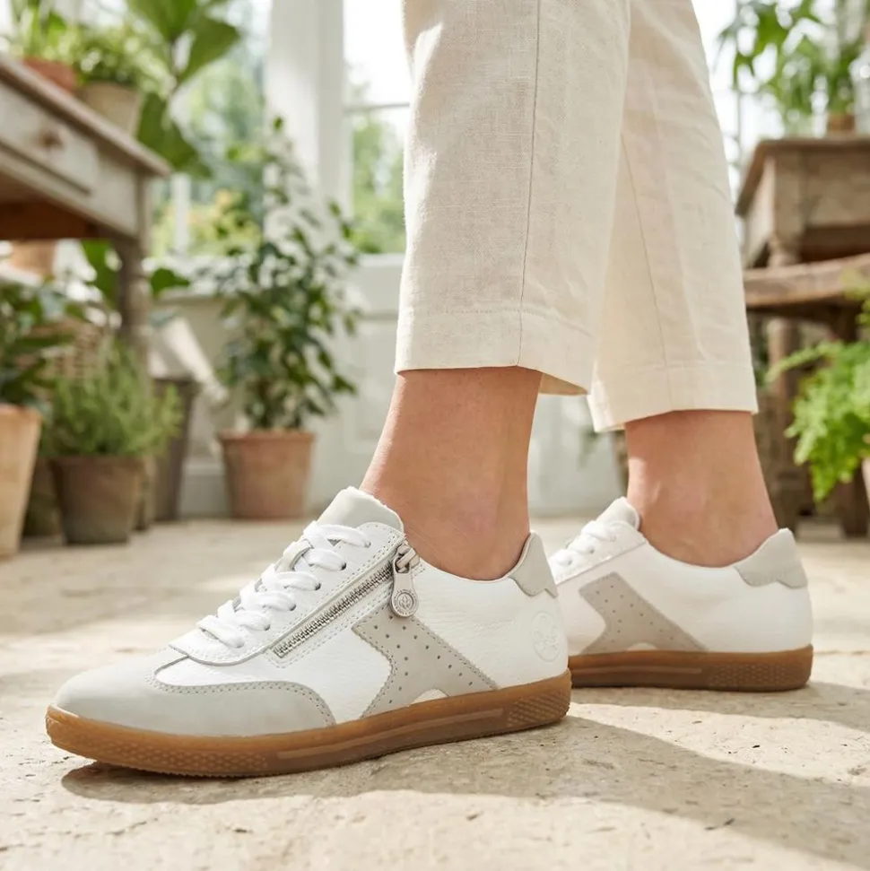 Extra-Cushioned Dual-Fastening Trainers - White Multi