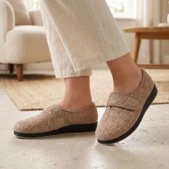 Extra-Wide Fit Slippers - Lilac