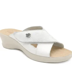 Fly Flot Adjustable Fasten Mule Sandals - White