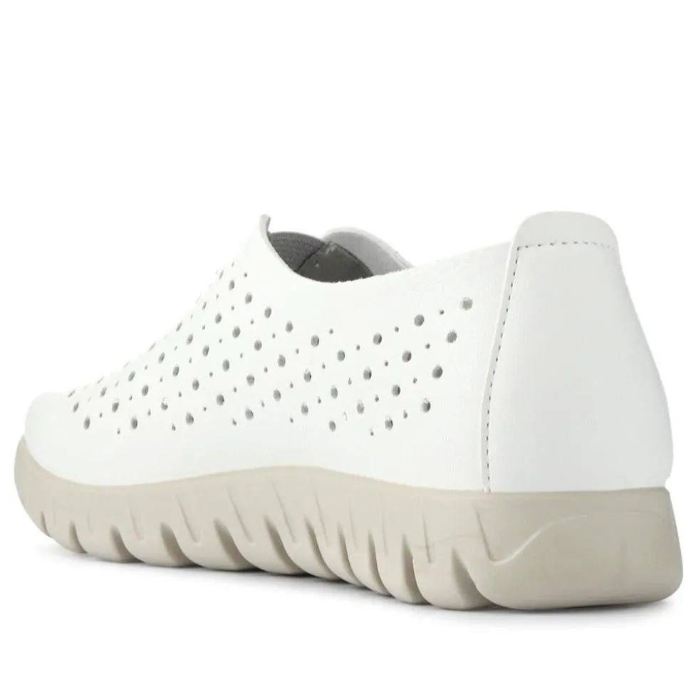 Fly Flot Anatomic Slip On Shoes - White