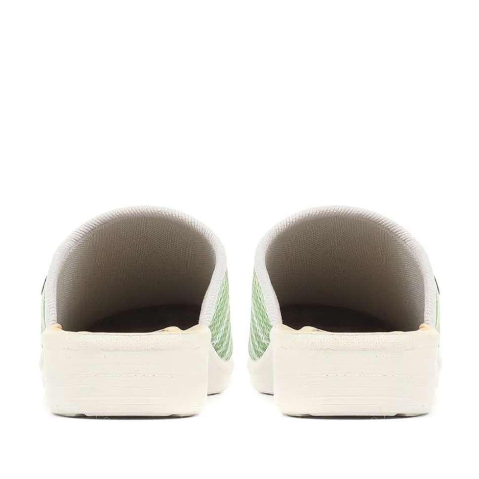 Fly Flot Wide Fit Anatomic Clogs - Green