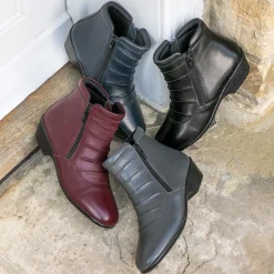 Leather Ankle Boot - Burgundy