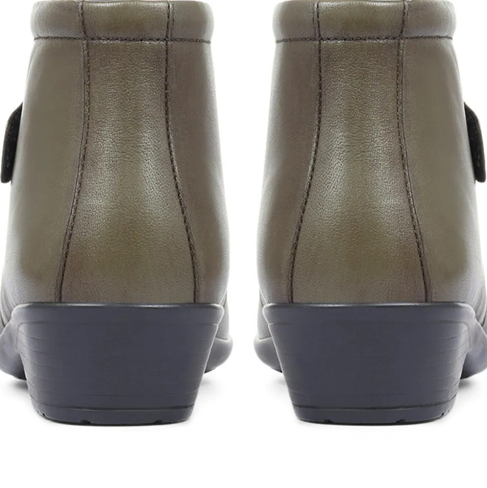Leather Ankle Boots - Olive