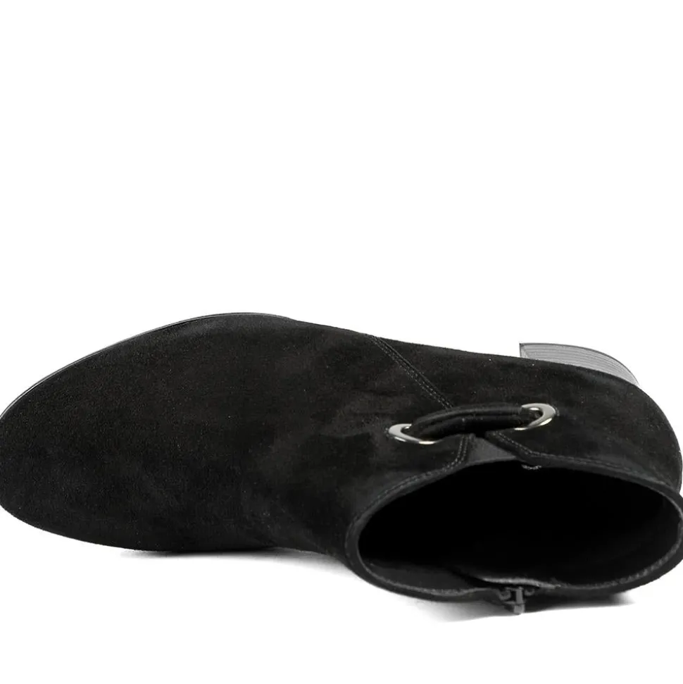Leather Ankle Boots With Block Heel - Black