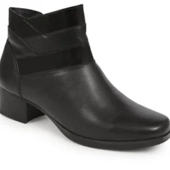 Leather Block-Heeled Ankle Boots - Black