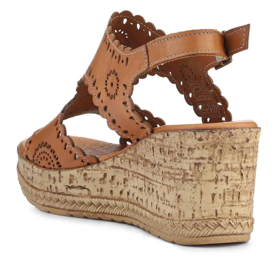 Leather Buckle-Fastening Wedge Sandals - Tan