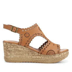 Leather Buckle-Fastening Wedge Sandals - Tan