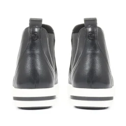 Leather Chelsea Boots - Black