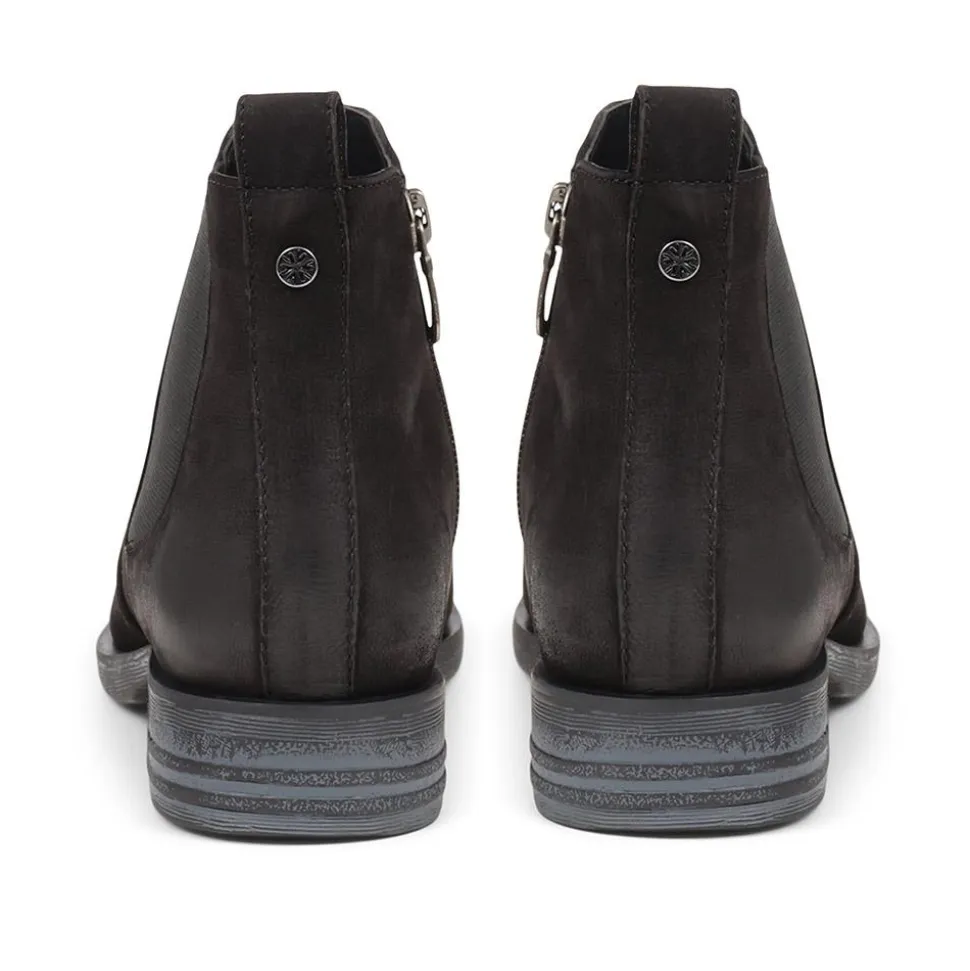 Leather Chelsea Boots - Black Nubuck