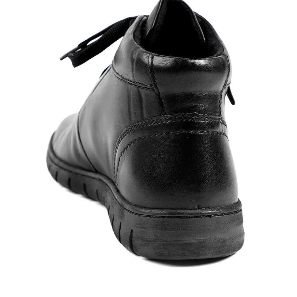 Leather Faux-Fur-Lined Ankle Boots - Black