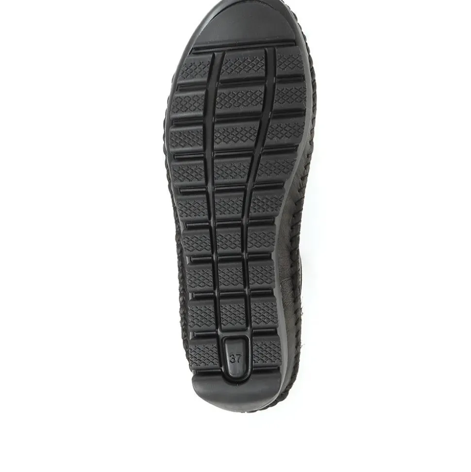 Leather Lace-Up Trainers - Black