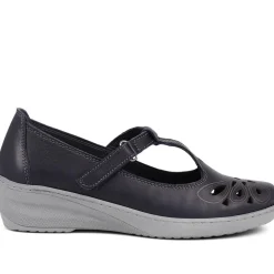 Leather Mary Janes - Navy