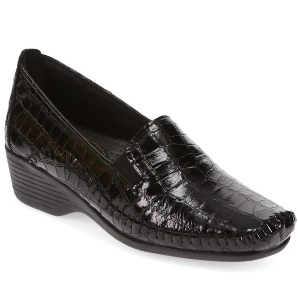Leather Slip-On Heeled Shoes - Black Croc