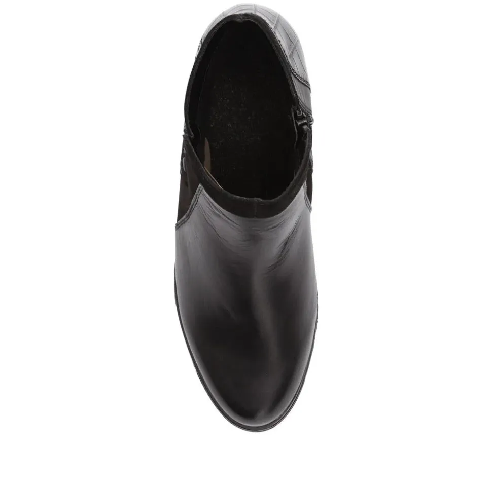 Leather Stitched Ankle Boots - Black