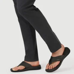 Leather Toe Post Sandals - Black