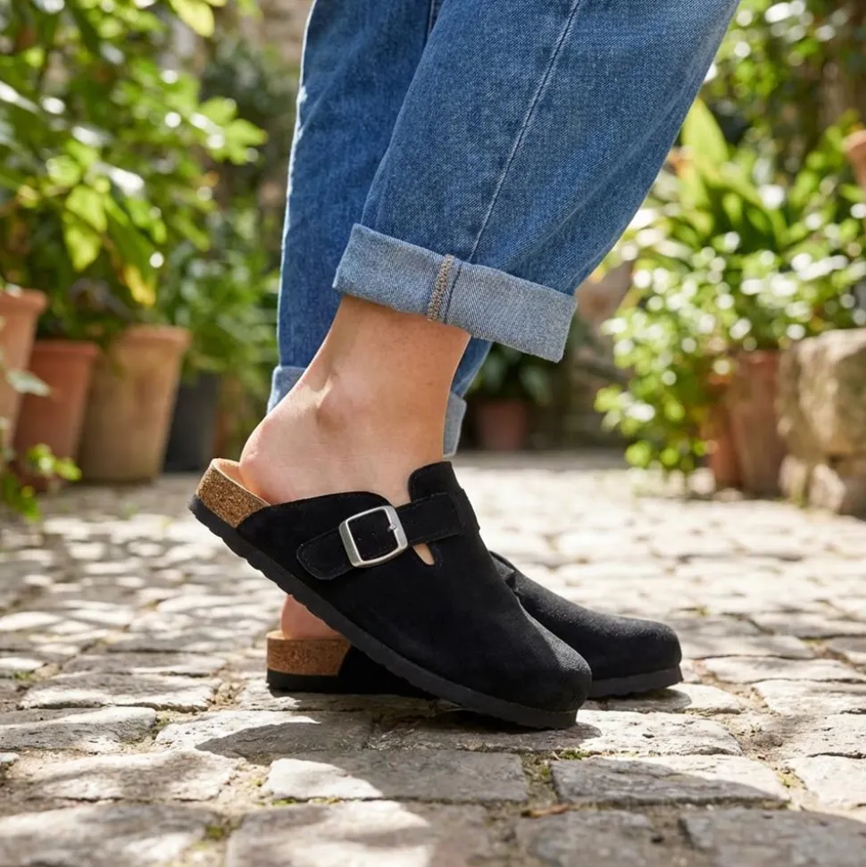 Lightweight Leather Clogs - Black