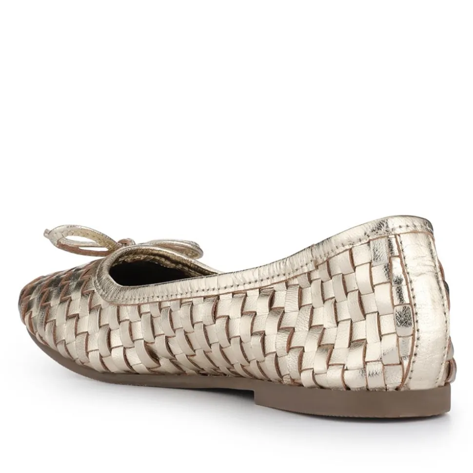 Lightweight Leather Pumps - Gold