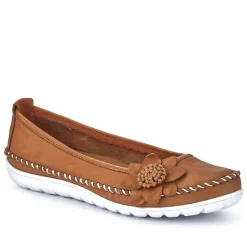 Lightweight Leather Pumps - Tan