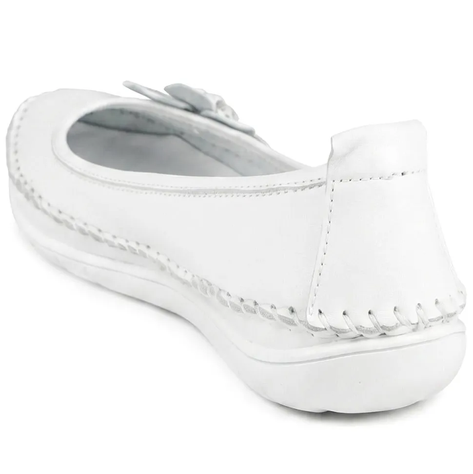 Lightweight Leather Pumps - White