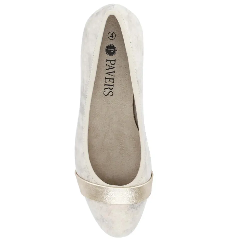 Lightweight Slip-On Court Shoes - Beige-Gold