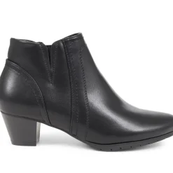 Low Heel Ankle Boots - Black