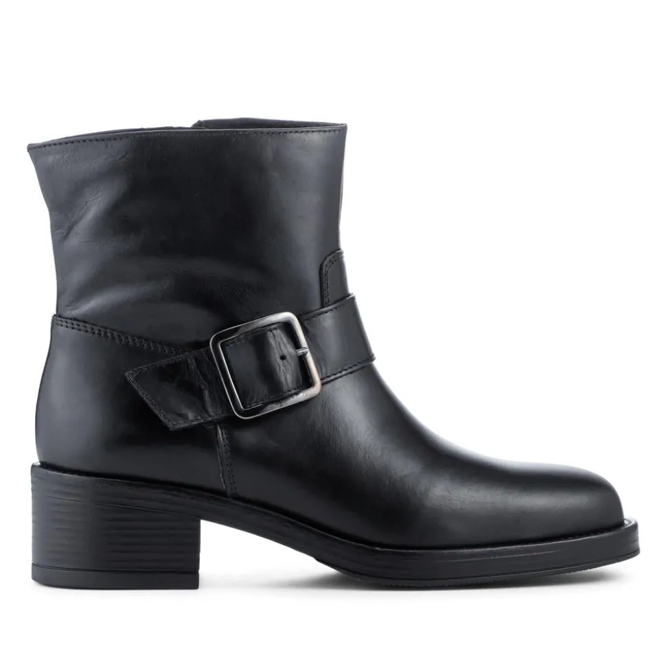 Madonna Chunky Leather Ankle Boots - Black