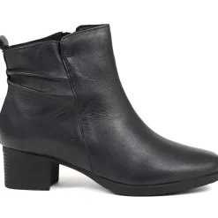 Polished Leather Heeled Ankle Boots - Navy