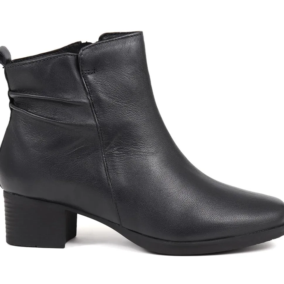 Polished Leather Heeled Ankle Boots - Navy