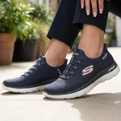 Skechers Slip-ins: Arch Fit Summits Trainers - Navy