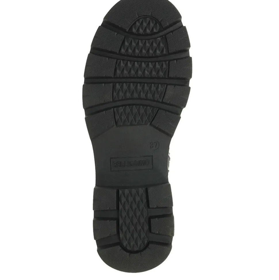 Slip-On Chelsea Boots - Black