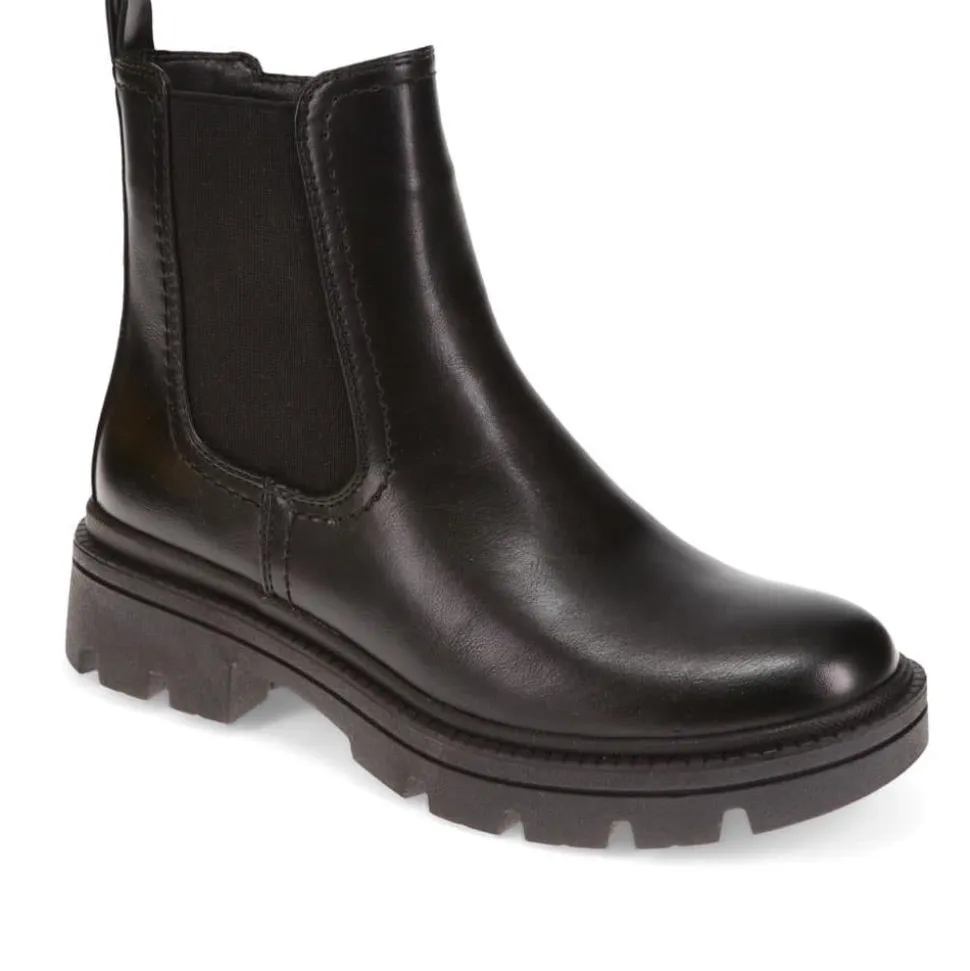 Slip-On Chelsea Boots - Black
