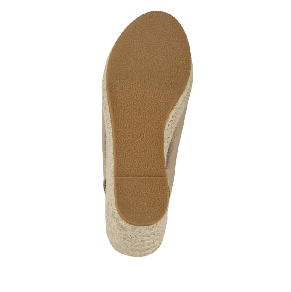 Slip-On Espadrilles - Gold
